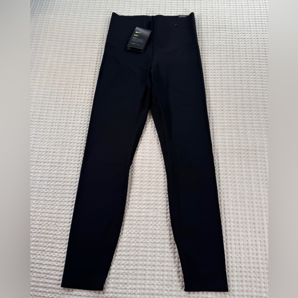 🚫SOLD - NO AVAILABLE NWT Nike Sculpt Lux Leggings Womens Small Black High Rise